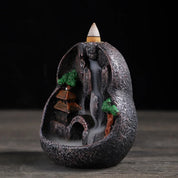 Incensário Cascata Portal Zen com Casa na Montanha